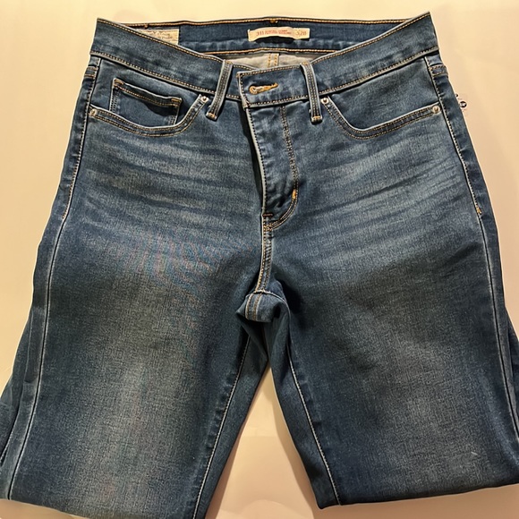 Levi’s 311 shaping skinny jeans - Picture 2 of 5